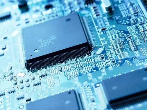 IC chip uses and functions